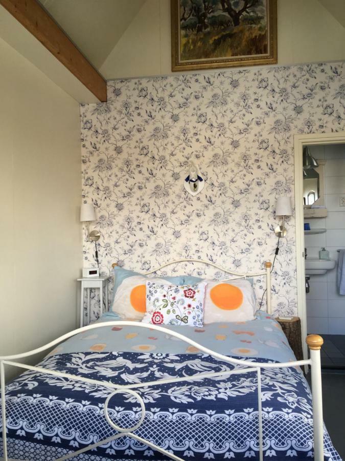 Het Pulletje Hotel Westzaan Buitenkant foto