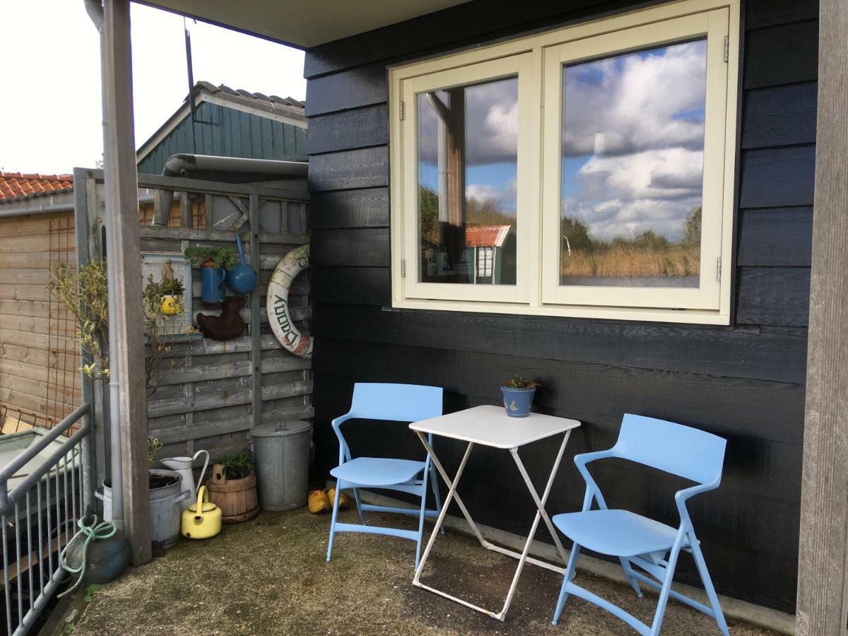 Het Pulletje Hotel Westzaan Buitenkant foto