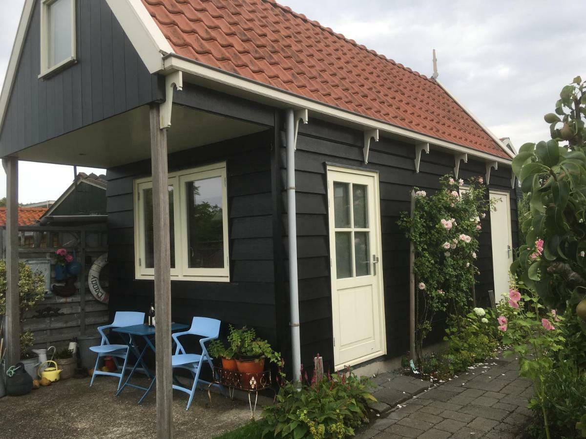 Het Pulletje Hotel Westzaan Buitenkant foto