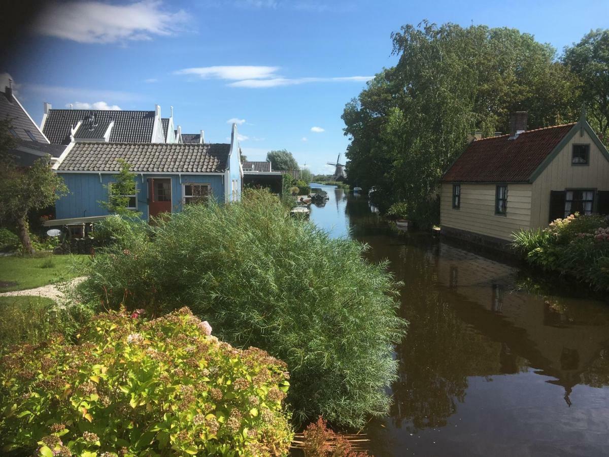 Het Pulletje Hotel Westzaan Buitenkant foto